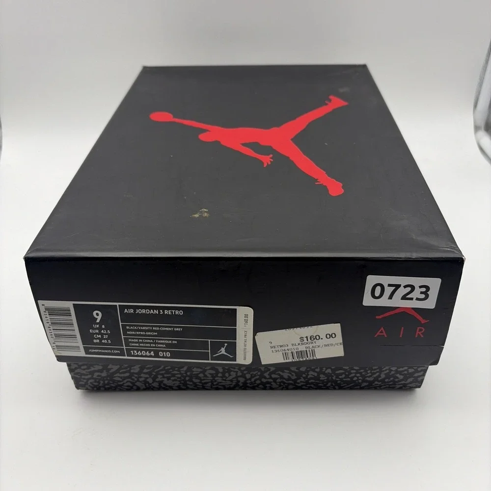 Size 9 - Jordan 3 Retro release 2011 (136064-010)